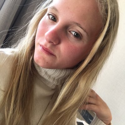 lindsleadbetter's profile picture. 