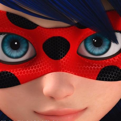 Prodigiosa LadyBug! Protego a Paris con la ayuda de Chat Noir! Mi corazón ama a Adrien, aunque mutuo no es ♥  Chat Noir intenta, aunque no lo logra..