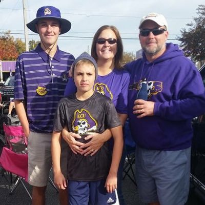 StaceyCaterbone's profile picture. Assistant Principal at Carrsville Elementary/❤️☀️🐾