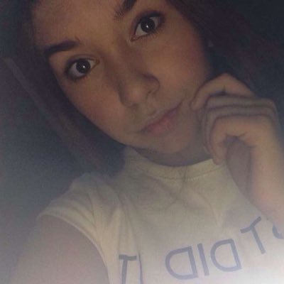my dream is to be a singer and actress follow me