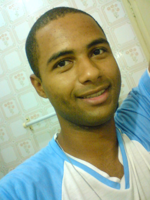O importante é aproveitar o momento e aprender sua duração, pois a vida está nos olhos de quem sabe ver.