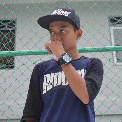 fazlihadipeee's profile picture. Guitarist Acoustic - Ig : fazlihadiperwira ○ GoalKeeper  ☻
https://t.co/XFjQj7kPpI