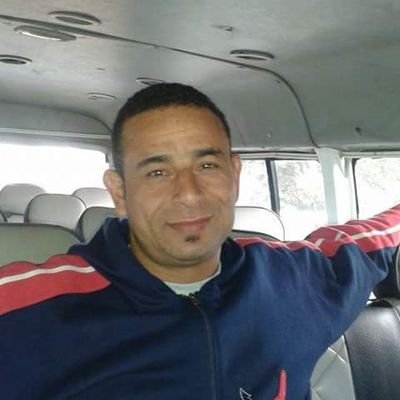 tLW99zS6U5LJple's profile picture. 