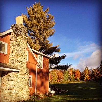 If you’ve been searching for a relaxing, rejuvenating escape to authentic Vermont, you’ll find it here at The Landgrove Inn.