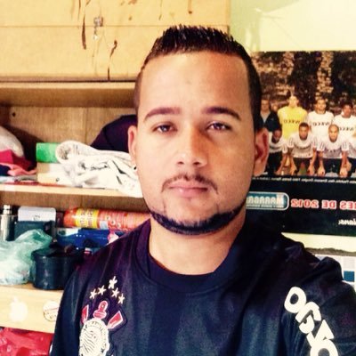 robson8235's profile picture. 