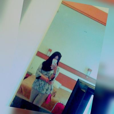 12Tarisafeblia's profile picture. Bahagia itu sederhana