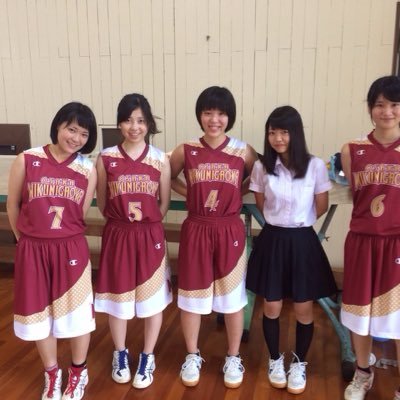 Blacker 三丘女バス68th Jkラストの日に 斎藤さんゲームをやるのが 三国の女バス しかも新ルールを 勝手に加えちゃうのが 三国の女バス 3年間アリガトウ T Co Clm1orb1ur