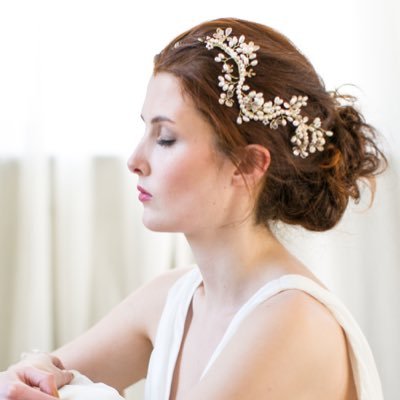 Designer of luxury bridal headdresses and accessories. Romantic designs of a by-gone time for the modern day bride. https://t.co/wwQAu4AUyR