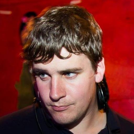 🖥 IT-guy, ⚽ football (@eendrachthoutem / @KaaGent), 🎸 rock festival addict 📣 Liberal @OpenVld. INTP-A. Nice to meet you.