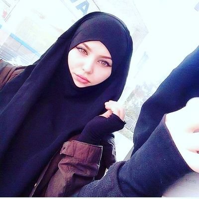 salmaso825763's profile picture. 