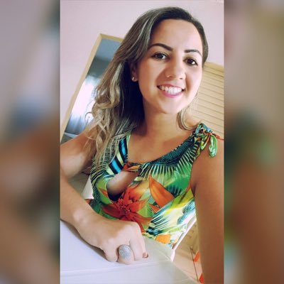 Cada um escolhe a tinta do quadro que pinta. ⏳✝