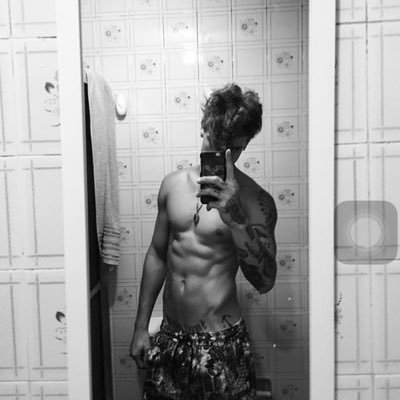 wpp so pedir garanto fts piks tambem! mulher adoro uma pika,ppks tb chupo,vem me fazer gozar! ninfetinha louca pra trepar,fumar,gemer,chupar,etc
