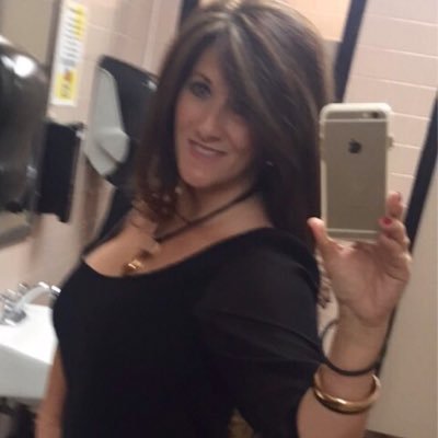 aztedibear's profile picture. Love sunny skies & smiles, love & laughter, my beautiful daughters & my BLESSED life❤️#Arizonabornraised #warmblooded #raisedroughbutlovedalot