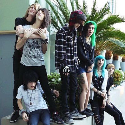 @AlexD0rame / @JohnnieGuilbert / @BryanStars/ @jeydonwale11it / @officialWSEH followed / @Kyl3Davidhall / @loadingnotdone followed