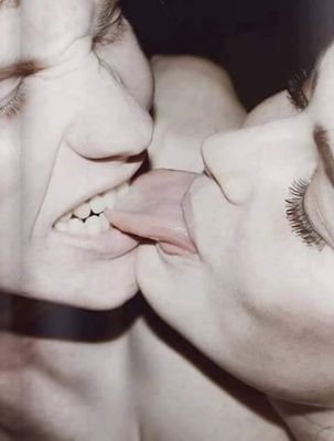 alsawy_medo's profile picture. ‏‏‏الحياه قصيره لا تكره احد ولا تحب احدا كثيرا الفقدان عجز عن الكلمات والحب حيره ومتاهه  والنسيان نعمه  فاعلم ان الله لا يريك اى مكروه ولا يتركك وحيدا لا اشتهى