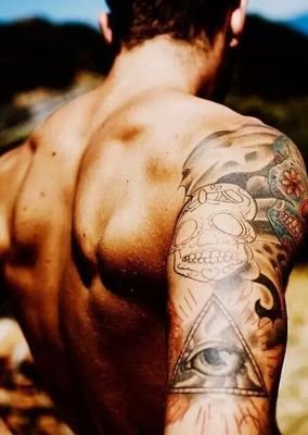 TyEvxns's profile picture. 29. • Una erección es como la teoría de la relatividad... Mientras más piensas en ella más crece.—Ú. • ʟeʟα. • ₡υloи. • му туяєll.