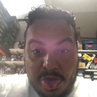 juan_ka69's profile picture. A un hombre se le puede quitar todo excepto una cosa, la ultima de sus libertades; elegir su actitud frente a cualquier circunstancia; elegir su camino