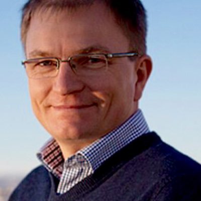 Serial #entrepreneur with a passion for #technology - working with businesses and new tech around the world. #disruptive #iot #bigdata #cloud #it #cybersecurity