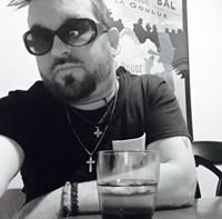 brackett_GNFB's profile picture. I like shoes and scarves...and love my peanut buckets