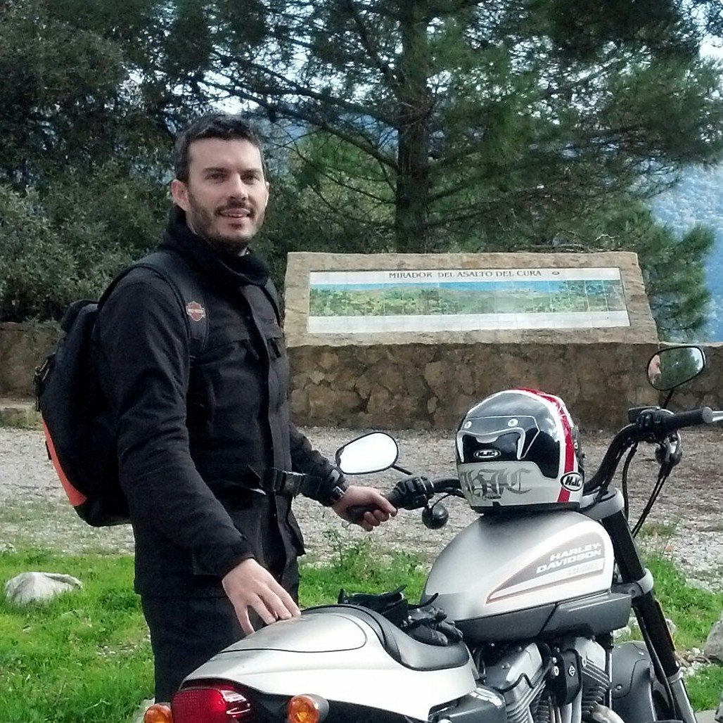 domingoza's profile picture. Y caminar...
