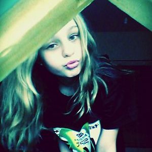 sarah kohútová on twitter jaká je tvá oblíbená módní značka