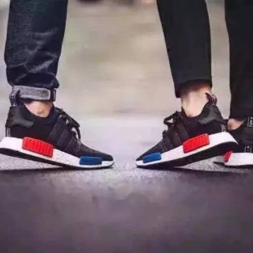 We sell shoes on https://t.co/OkOX5N7V2p！ Orders delivery in 5-7 working days around the world.