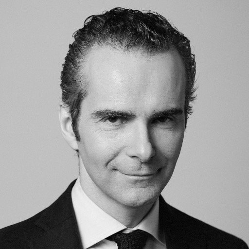 Avocat au Barreau de Paris (1998) en Droit des Affaires, Droit des Nouvelles Technologies et Droit Immobilier. Ambassadeur du Numérique auprès du CNB