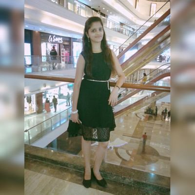 aarti_kanekar's profile picture. artist