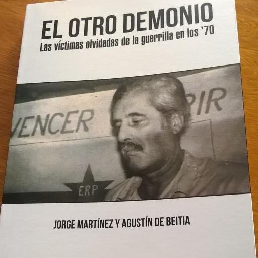 Periodista. Editor del Suplemento de Cultura del diario La Prensa. Autor de El otro demonio. Las víctimas olvidadas de la guerrilla en los '70 (Dunken).