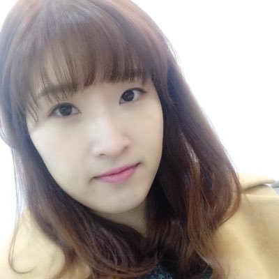 truehani's profile picture. 차근차근 후회 없이