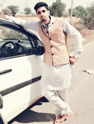 Naveens47318120's profile picture. 