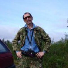 И дочь вступила на тропу Страданья, кровь, могилы Идет наследница по трону Мертвый холод, ночи силы… ღEviL_FoХღ, порожденье ада И нет столковый adult