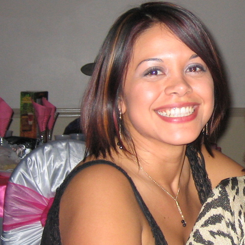 Appreciative for family, solid friends and good vino. DigiMarketing aficionada.
