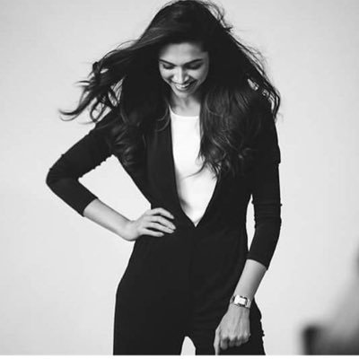 userksa008's profile picture. 💛💛