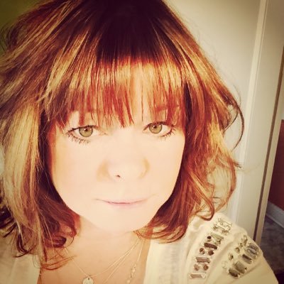 Proud mom, food geek, event planner, catering sales manager and passionately committed to supporting the efforts in finding a cure for Alzheimer's!
