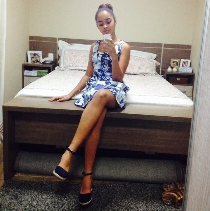 LAURINHA2137's profile picture. 