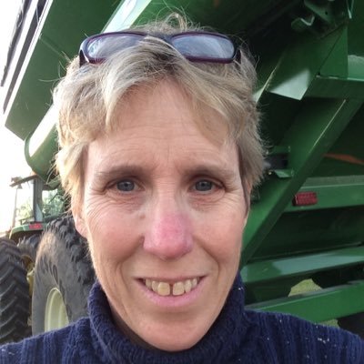 lorischott3's profile picture. 