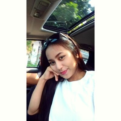 ig: devibria
fb: devi febriana 
line:  @devibriaa