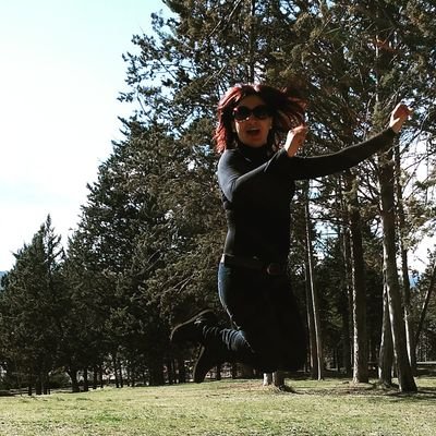 SandraSallas's profile picture. Mare i professora de Tecnologia.
Per fer un pas endavant s'ha de fer un pas enrera, m'agrada aquesta dita.