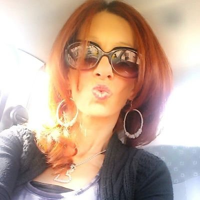 Damyzeroforever's profile picture. Calcio Politica Musica Renato Zero 
 Satira