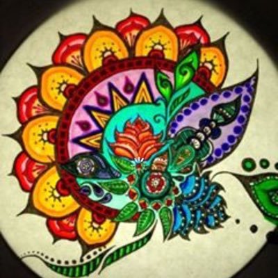Momongapapi's profile picture. モモンガ大好きデザイン大好き。ペイント大好き。外を歩けば世界が輝いて見える。不思議や発見、色々なデザイン。あなたの近くに溢れるワクワクを形にしよう。そんなわくわくを残すのが私の趣味です。主に絵や、イラスト、デザインに関わるつぶやきが多いです。