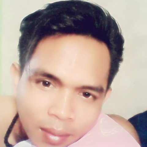 adulthea7's profile picture. 