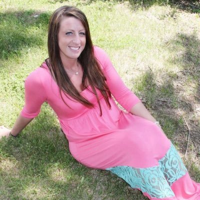 Blogger at Ask Away | Mama to 4 Chihuahuas | Author of Fixing Your Finances. Blog about finance, fashion, home décor.