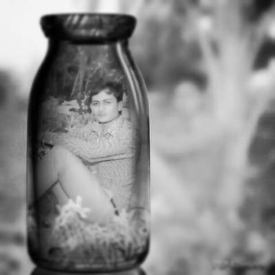 b9429440702's profile picture. 