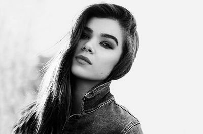 @HaileeSteinfeld has changed my life and i hope to meet her some day x