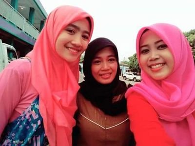 AtasPutri's profile picture. Jadi diri sendiri