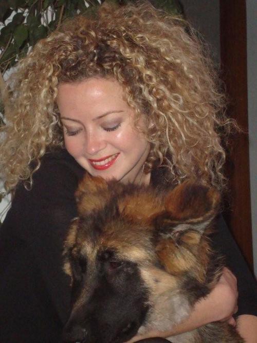 alessiacomis's profile picture. me apasionan eventos, perros, idiomas, comunicación, viajes, tigres y café.