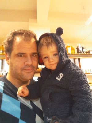 Pareja de Fer y Papá de Santos y Justina.  IBMer,  Hincha de Boca Juniors.   #SiemprePositivo