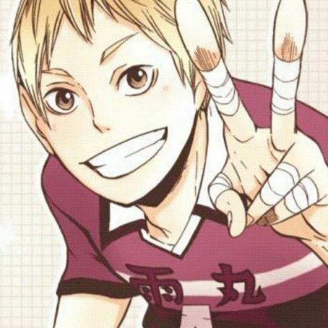 Soy parte de la barra del karasuno, siempre alentando a los cuervos. Kei sos un capo pero baja un toque con los dinosaurios. Más bueno que el pan. Saeko activá.