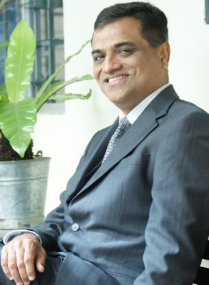 DineshTembhekar's profile picture. 